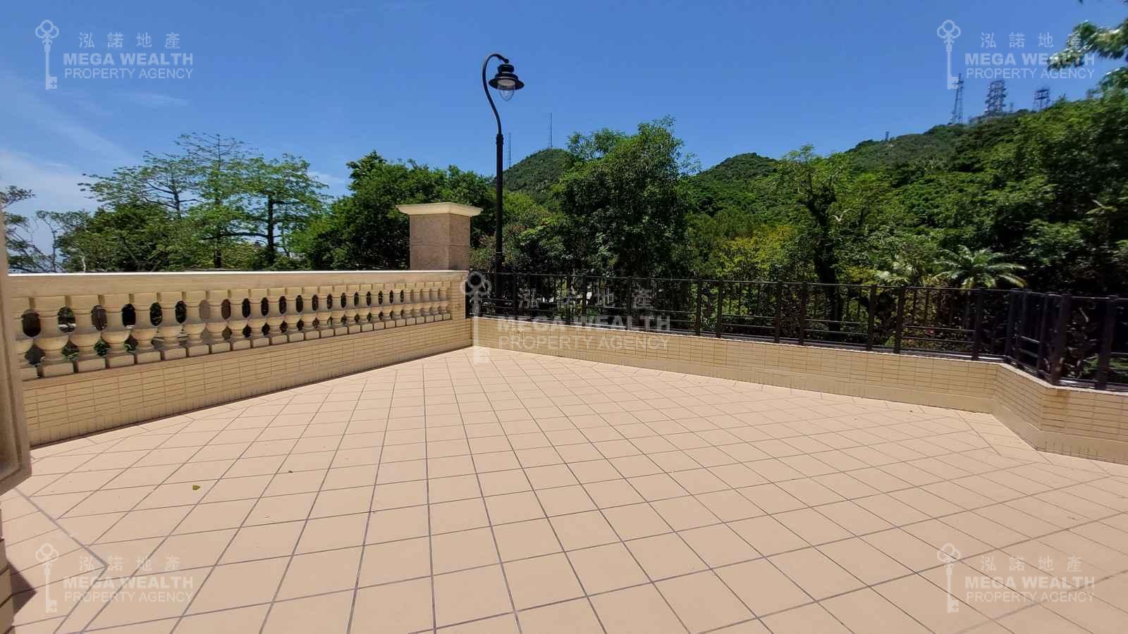 THE MOUNT AUSTIN